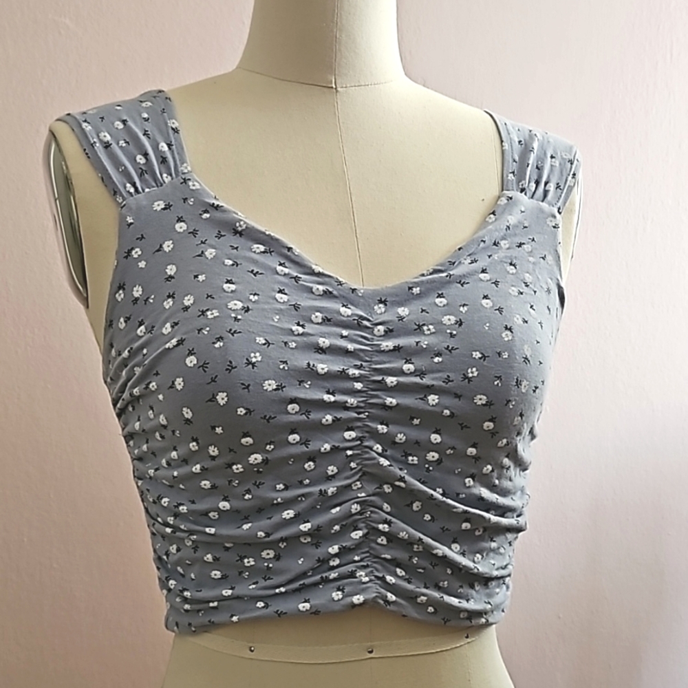 Floral Grey Sleeveless Top size xs